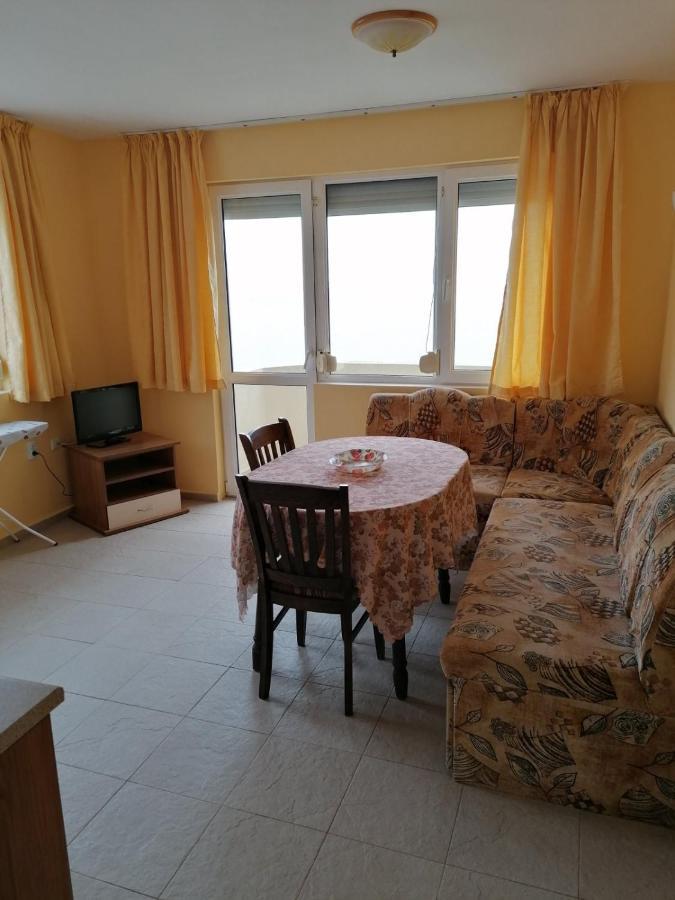 Villa Krisia Apartments Sozopol Bagian luar foto