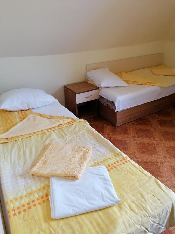 Villa Krisia Apartments Sozopol Bagian luar foto