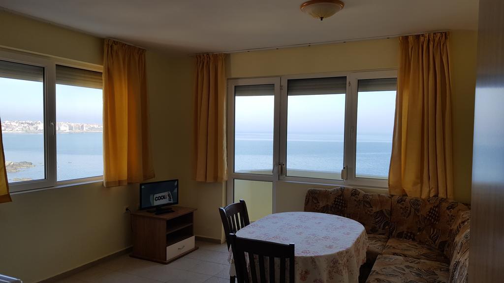 Villa Krisia Apartments Sozopol Bagian luar foto