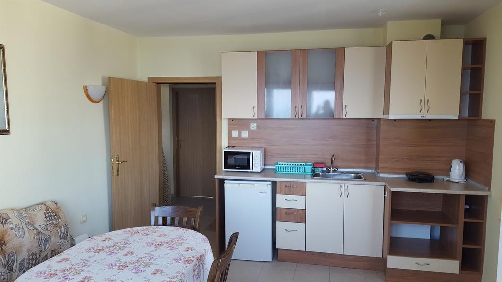 Villa Krisia Apartments Sozopol Bagian luar foto